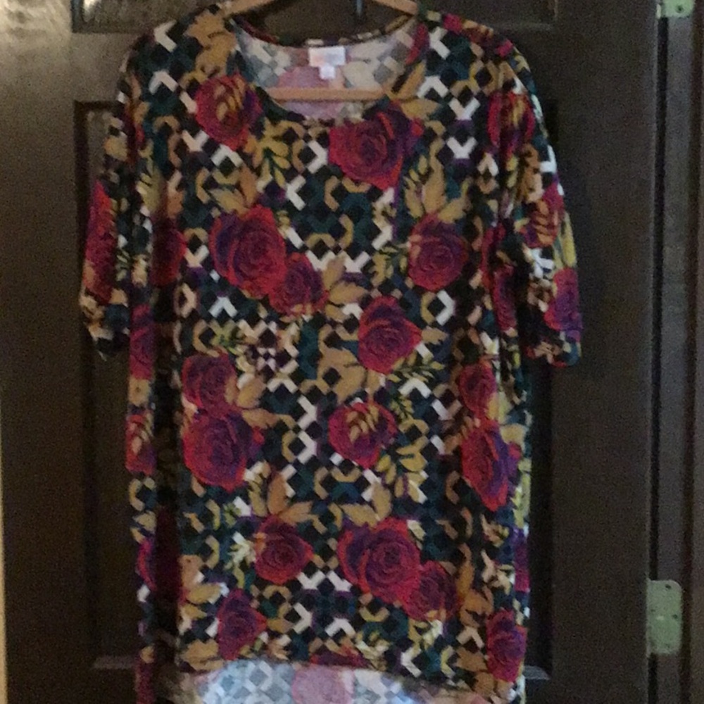 Lularoe Irma Tee